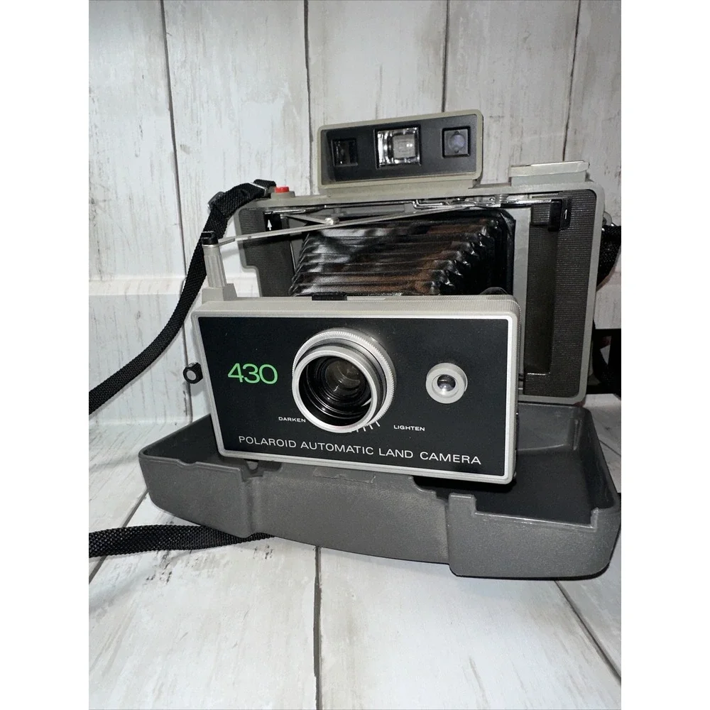 Vintage Polaroid Automatic‎ Land Camera  - Model 430